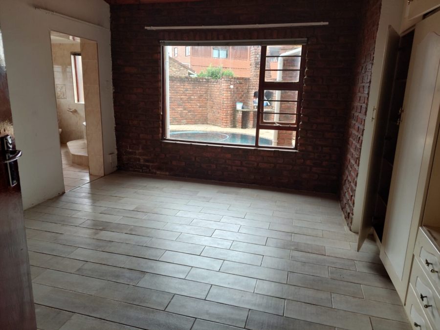 4 Bedroom Property for Sale in Seavale Eastern Cape